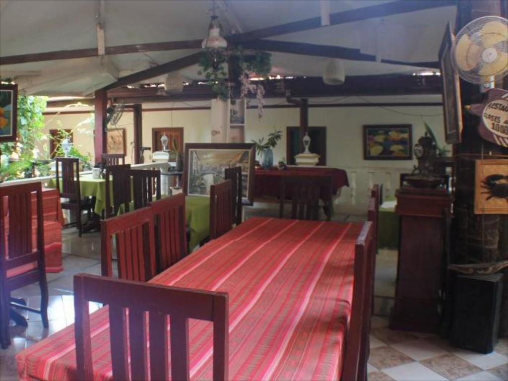 De Loro Inn And Restaurant Puerto Princesa Екстер'єр фото