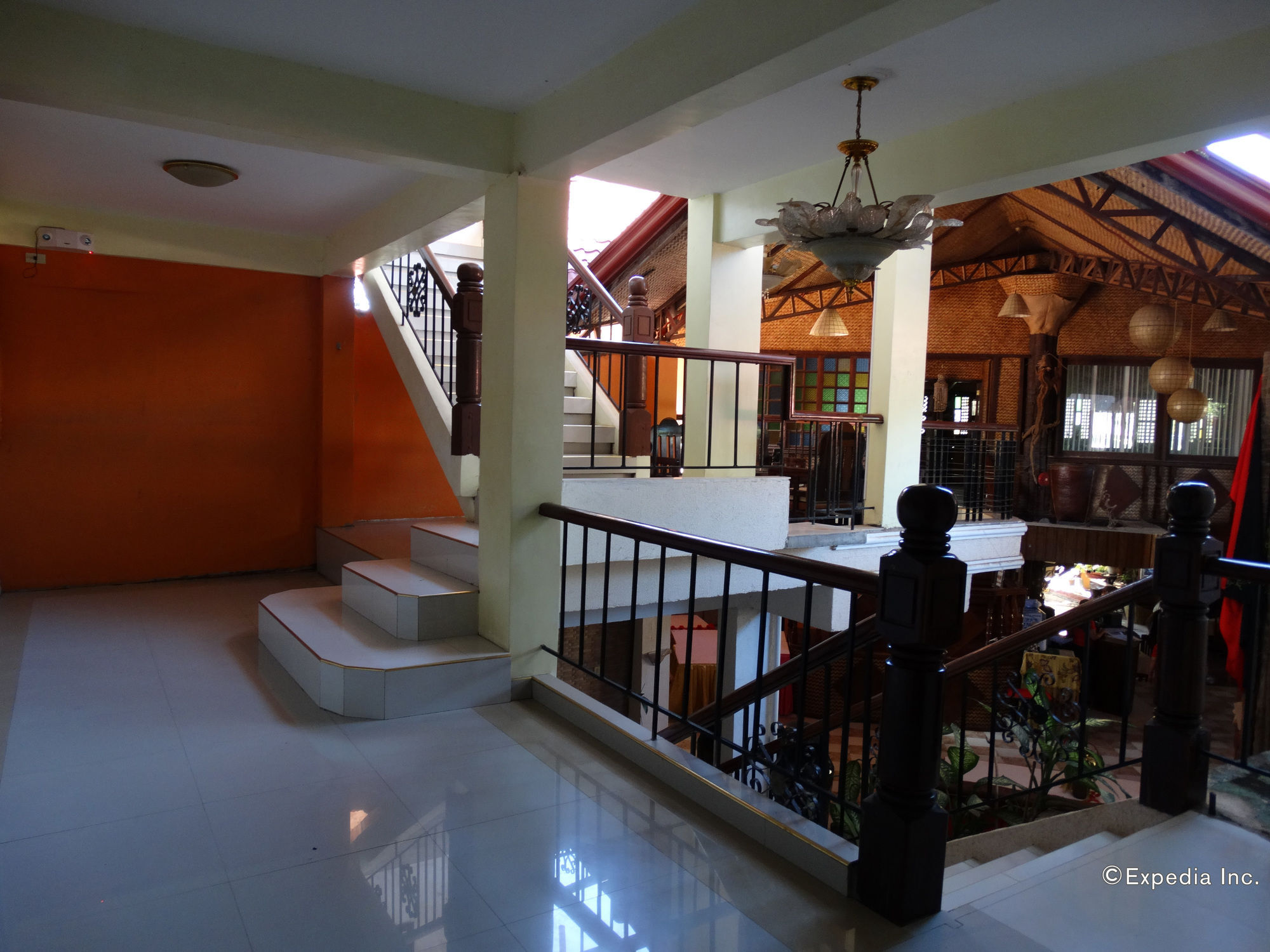 De Loro Inn And Restaurant Puerto Princesa Екстер'єр фото